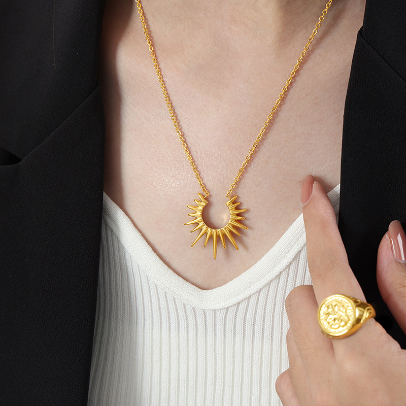 SSeeSY Custom Design Fashion Jewelry Stainless Steel  PVD 18K Gold Plated Waterproof Daily Wear Necklace for Gift